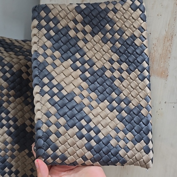 Naghedi St. Barths Medium Tote With Pouch - Picture 10 of 15